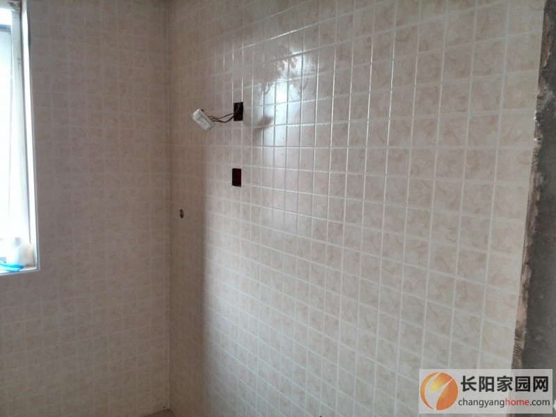 满意王师傅贴的卫生间瓷砖